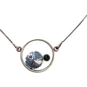 Italian 925 Sterling Sand Dollar Pendant Necklace Green Gemstone